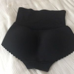 Butt shaping underware, size L but like small